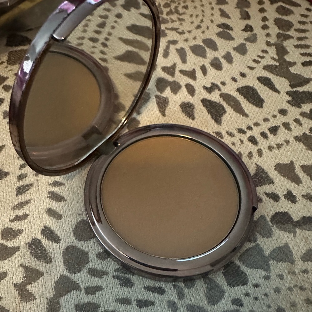 🚨 ONE DAY ONLY ‼️ Girlactik Matte Bronzer in shade Cabo